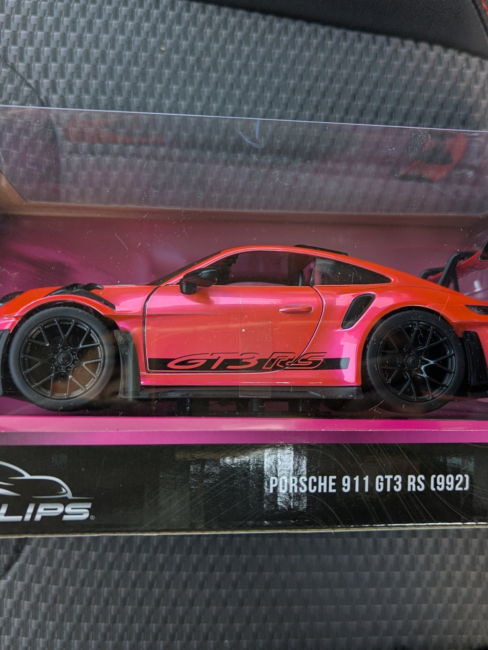 Jada Pink Slips 1:24 Porsche 911 GT3 RS Diecast Car - Pink